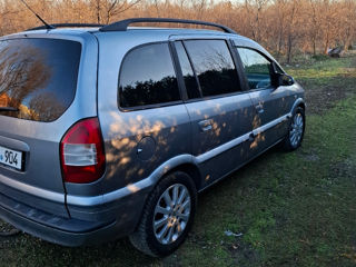 Opel Zafira foto 5