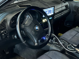 BMW 3 Series foto 4