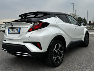 Toyota C-HR foto 4