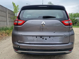 Renault Grand Scenic foto 8