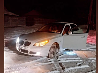 BMW 5 Series foto 2