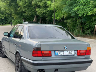 BMW 5 Series foto 6