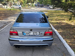 BMW 5 Series foto 3