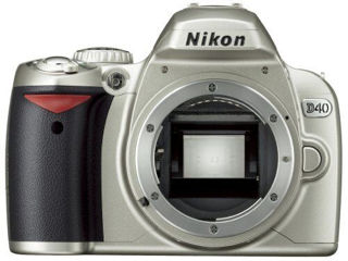 Nikon D40 body