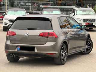 Volkswagen Golf foto 5