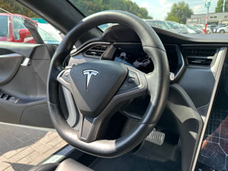 Tesla Model S foto 11