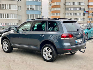 Volkswagen Touareg foto 5