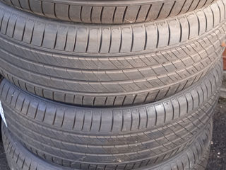 R18 225/55 Kumho 4 Buc Noi