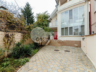 Casă spre chirie, 284 mp, Centru, 2300 € ! foto 18