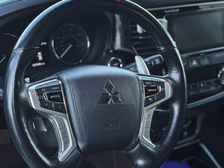 Mitsubishi Outlander foto 11