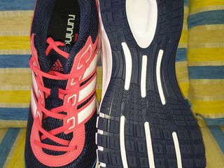 Новые женские кроссовки Adidas foto 4