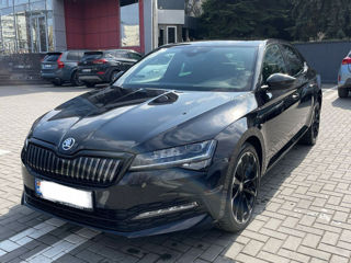 Skoda Superb foto 2