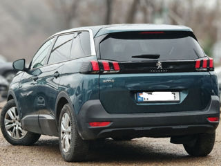 Peugeot 5008 foto 3