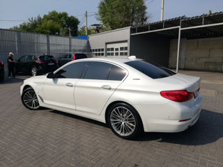 BMW 5 Series foto 3