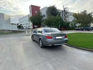 BMW 5 Series foto 4