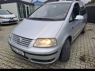 Volkswagen Sharan foto 2