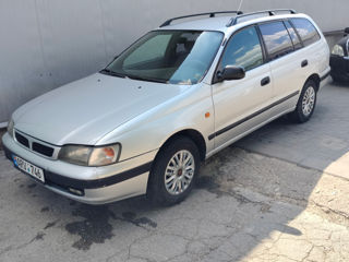 Toyota Carina foto 6