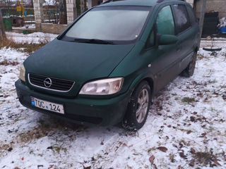 Opel Zafira foto 6