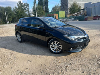 Toyota Auris foto 1