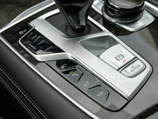 BMW 7 Series foto 15