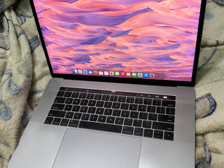 MacBook Pro 15 (2016) foto 4