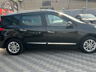 Renault Grand Scenic foto 3