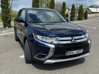 Mitsubishi Outlander foto 2