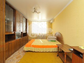 Apartament cu 3 dormitoare, str. Kogălniceanu, Centru, 500 € ! foto 6
