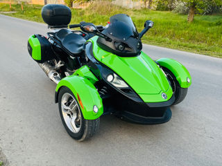 Can-Am (BRP) Spyder