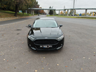 Ford Fusion foto 2