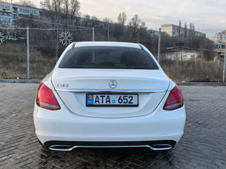 Mercedes C-Class foto 5