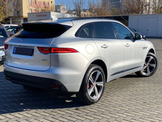 Jaguar F-PACE foto 3