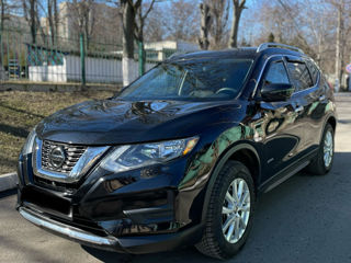 Nissan Rogue foto 2