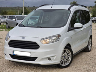 Ford Tourneo Courier foto 3