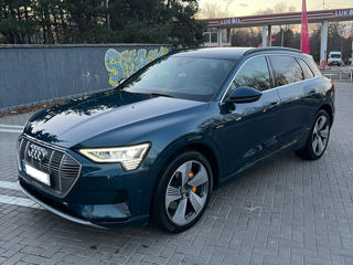 Audi e-tron foto 2