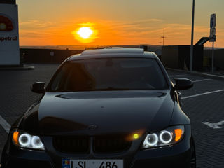 BMW 3 Series foto 1