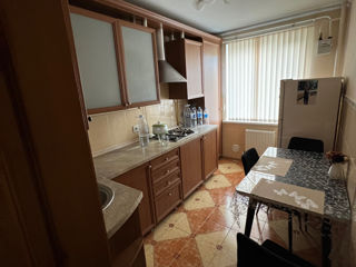 Apartament cu 3 camere, 72 m², Tineret, Ungheni foto 4