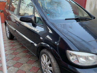 Opel Zafira foto 3