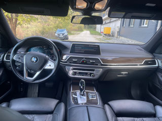 BMW 7 Series foto 6