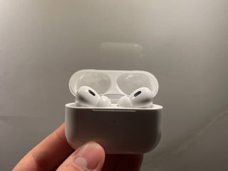 AirPods Pro 2 Lightning