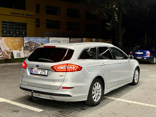 Ford Mondeo foto 4