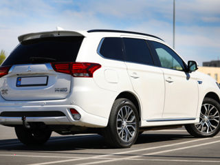 Mitsubishi Outlander foto 4