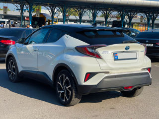 Toyota C-HR foto 8