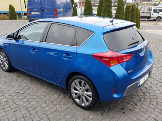 Toyota Auris foto 2