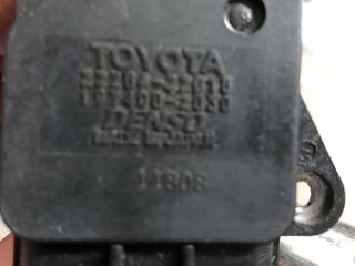 2220433010 Toyota датчик  расхода воздуха foto 5