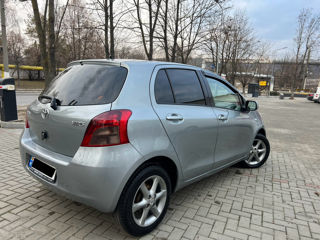 Toyota Yaris foto 6