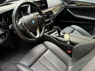 BMW 5 Series foto 4