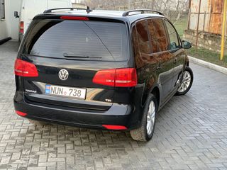 Volkswagen Touran foto 4