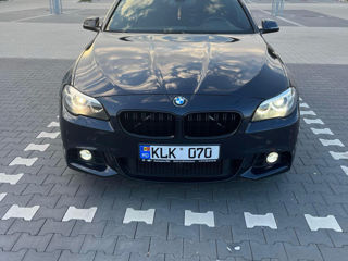 BMW 5 Series foto 1