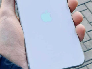 Iphone 11 white 64 GB foto 2